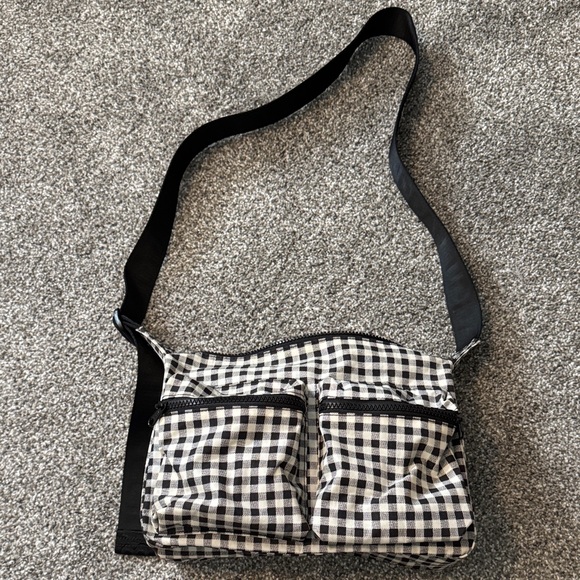 BAGGU Handbags - Baggu Black White Gingham Medium Cargo Crossbody Bag with Black Strap GUC